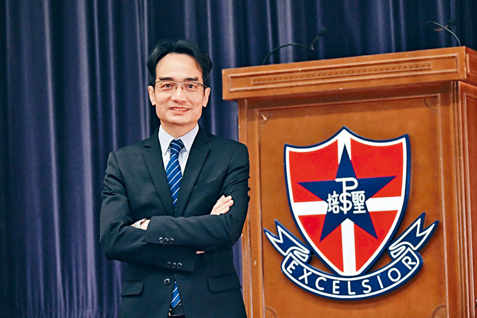 郭富華認同通識教育科改革，正協助個別科任教師轉型，教授其他科目。