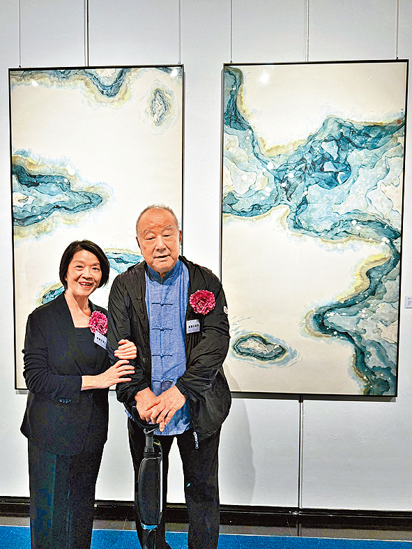 水墨畫大師劉國松親臨現場，分享對香港水墨畫發展的殷切期望。