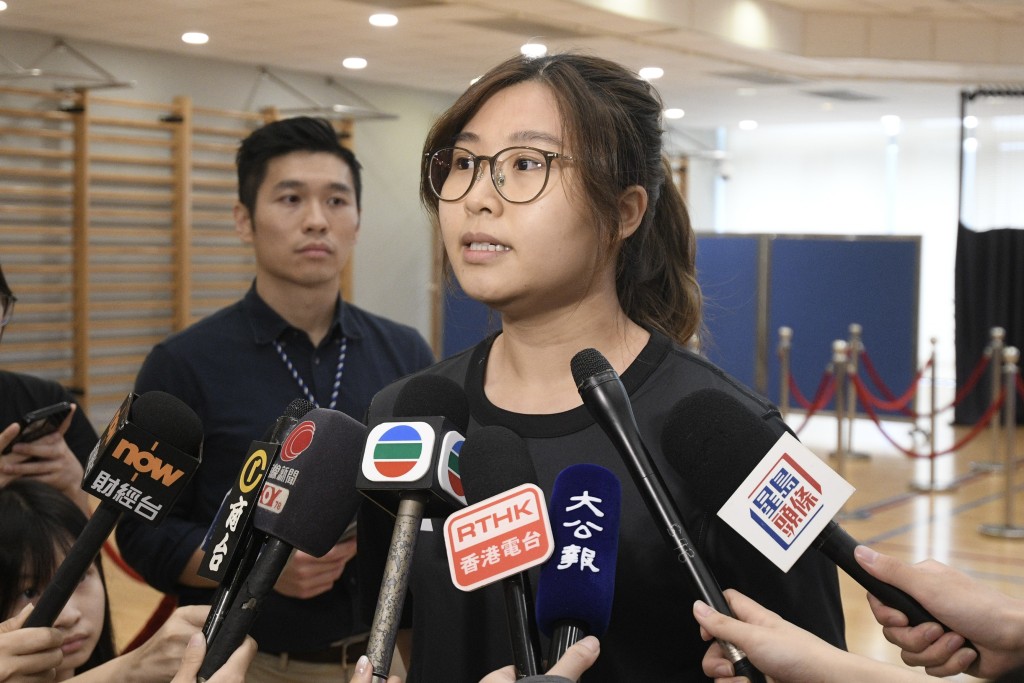 joey認為機會非常難得，透露自己報考了兩個職位。