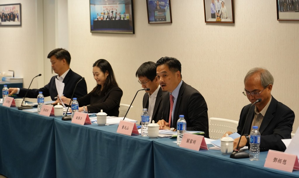 特首政策組拜訪再出發大聯盟。