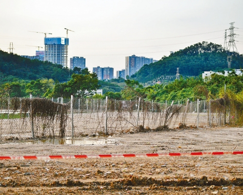 ■北區「老村」老鼠嶺建站下,加上華山用地,未來可共建一萬七千住宅單位,並打造成如天水圍規模相若的成熟社區。