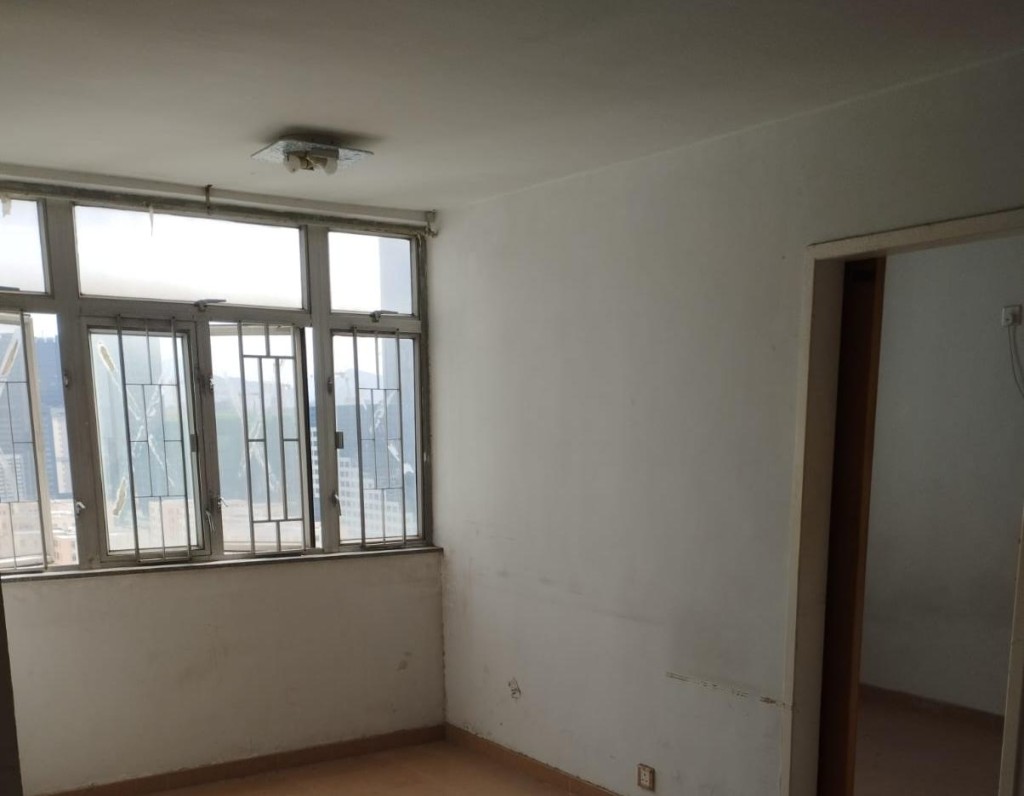 單位為法院令物業，面積約551方呎。