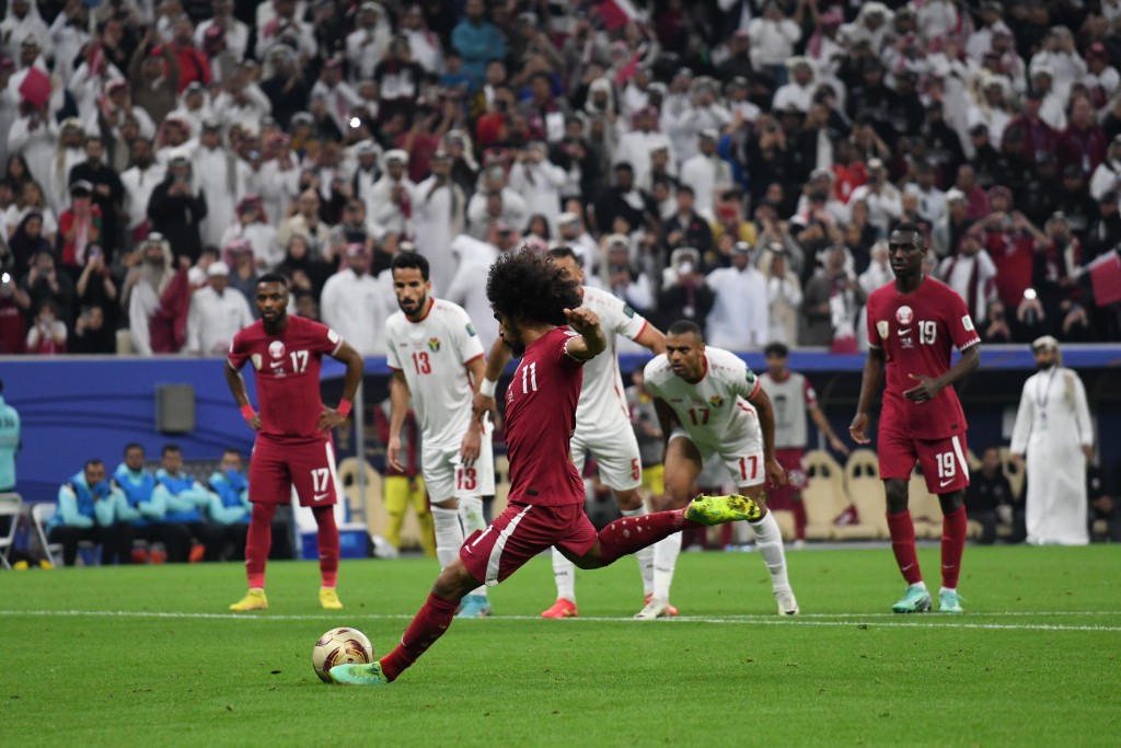  亚洲杯决赛，卡塔尔击败约旦卫冕，阿费夫攻入3球12码。 吴家祺摄