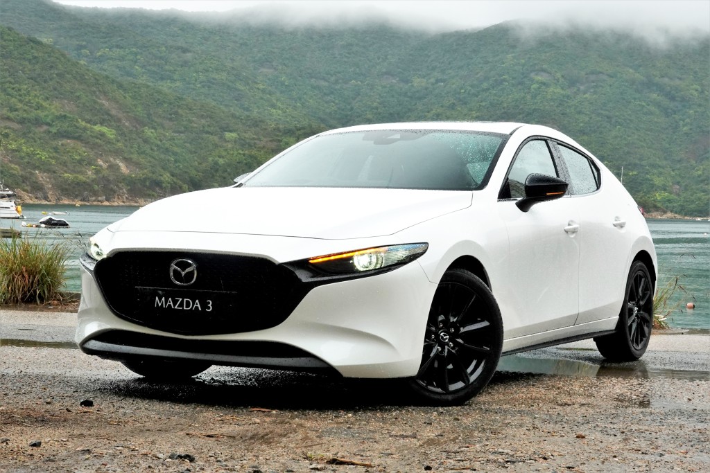 萬事得1月錄得53.3%升幅，代理剛在港推出棍波版Mazda 3，車價約25萬元起。