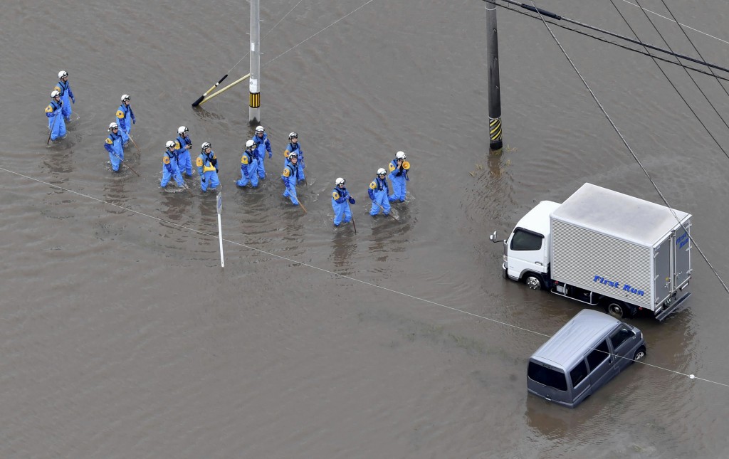 日本持續暴雨造成災害。 美聯社