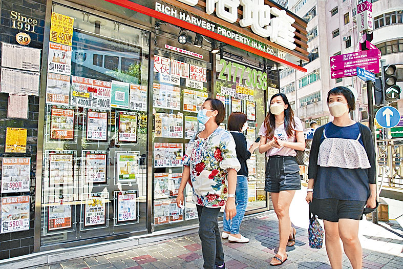樓市氣氛不俗，屋苑連錄市價成交。