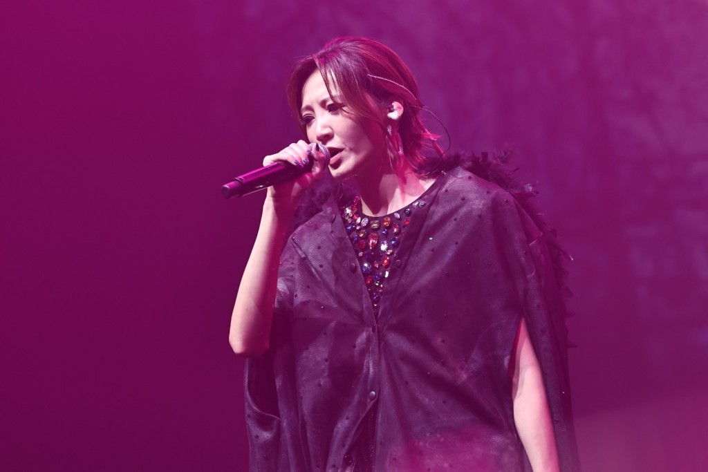 吳若希佛山騷感觸落淚，明言唱到40歲退休。