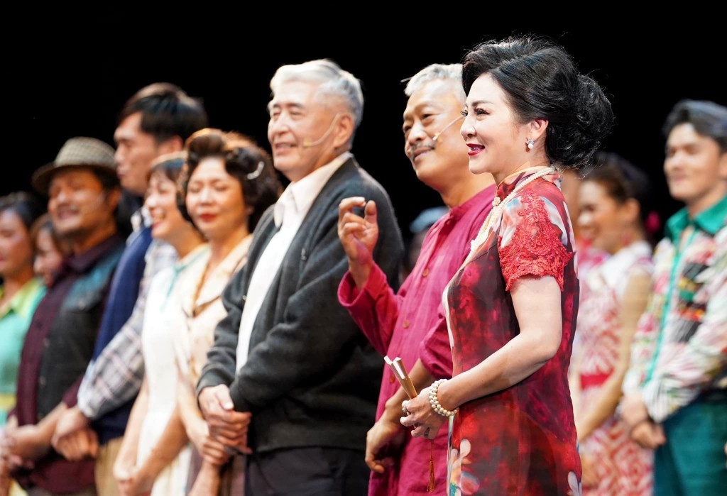 王彩桦也有演出舞台剧。