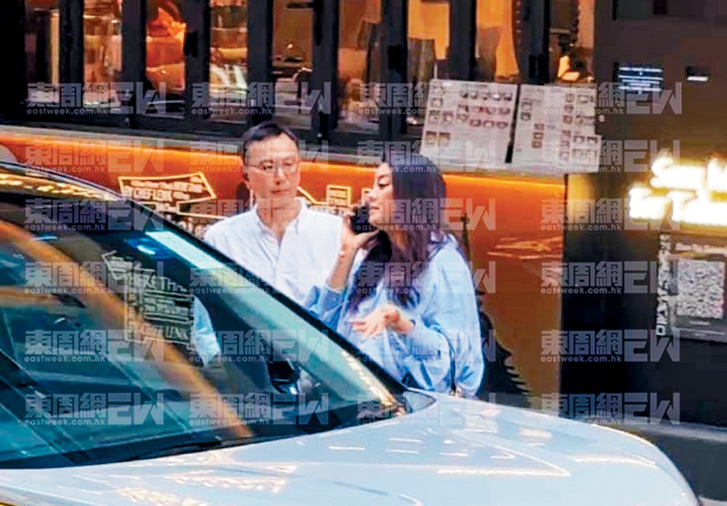 《东周刊》直击到廖碧儿与新欢出入豪华私人会所。