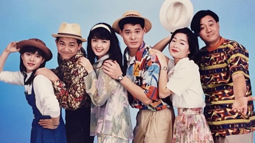 麦长青也曾分享昔日照片，1993、1994年他与黄智贤已经转投剧组。