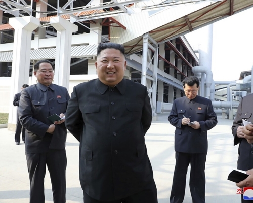 金正恩時隔20天再公開露面出席順天磷肥工廠的竣工儀式。AP