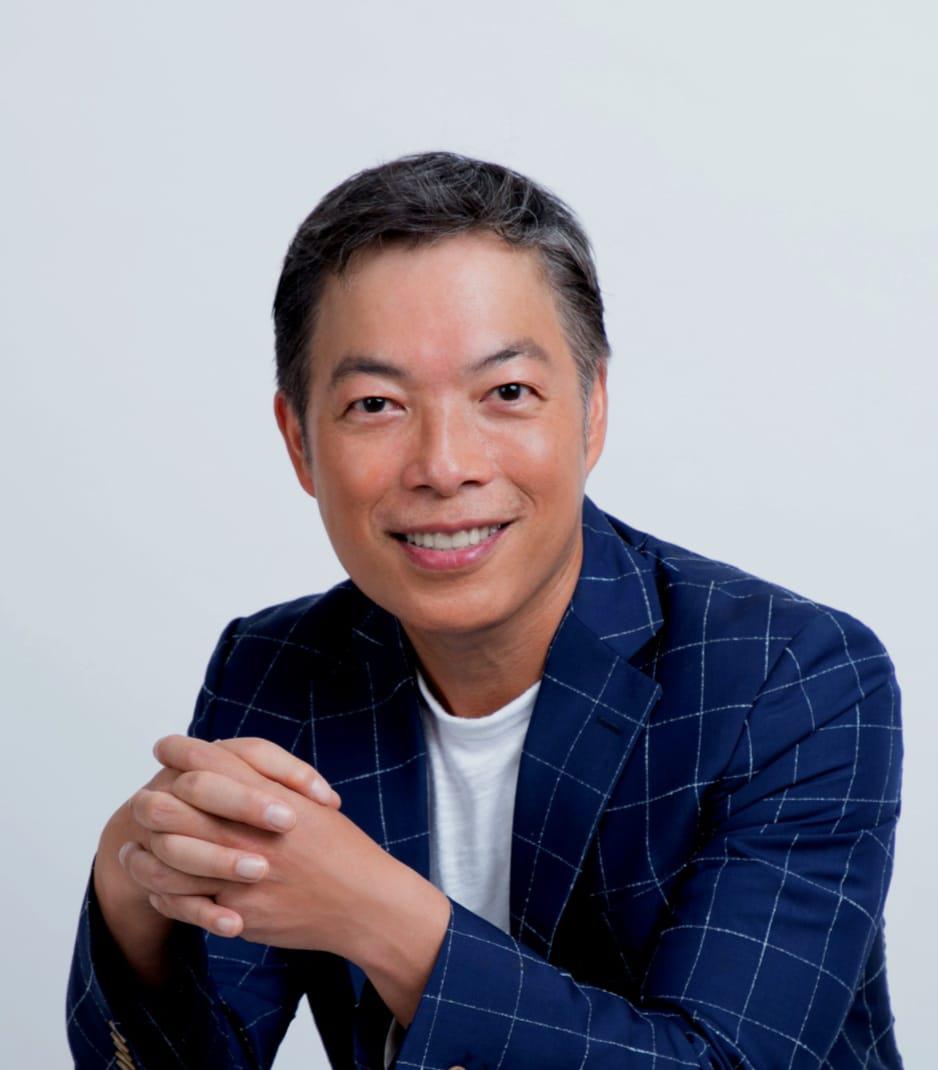 譚兆民現為西九文化區管理局表演藝術行政總監、香港藝術行政人員協會董事