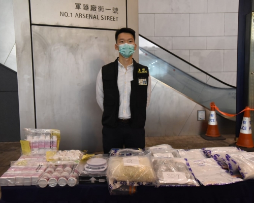 警方今日拘捕一名男子涉嫌販毒。