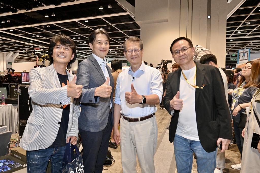 陳波表示，充分感受到香港動漫電玩節豐富多元、中西薈萃的獨特氛圍。陳茂波FB圖片