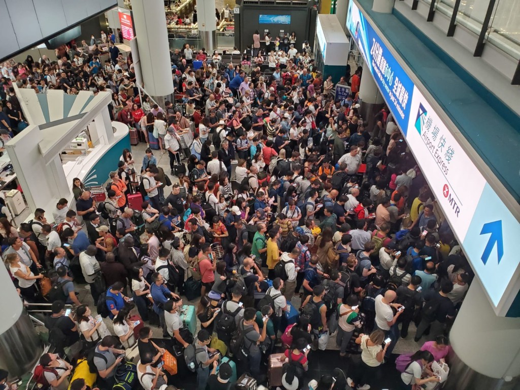 日前有網民發起堵塞及阻礙機場及港鐵正常運作。 資料圖片