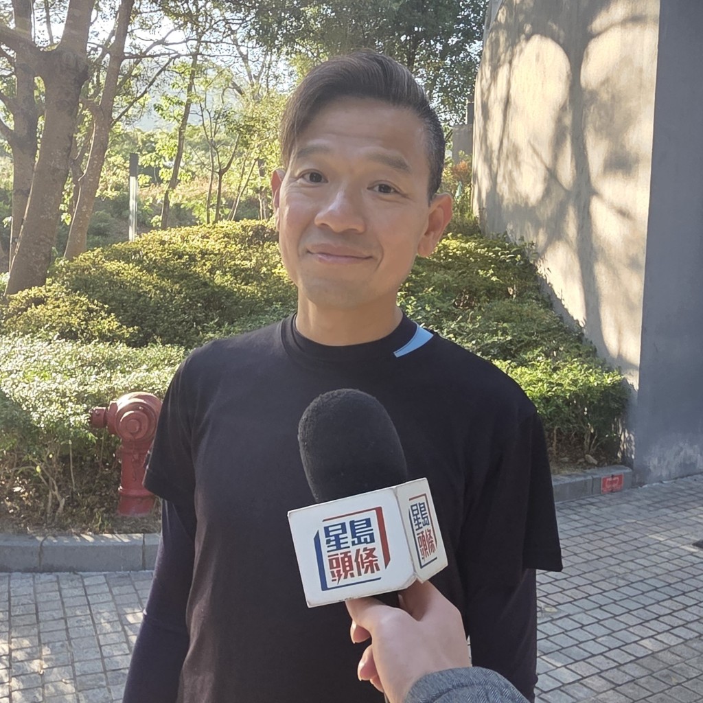 跑步教練林先生表示,將軍澳一向是熱門跑步地點,運動場關閉難免對跑者造成不便。 跑步教練林先生表示,將軍澳一向是熱門跑步地點,運動場關閉難免對跑者造成不便。
