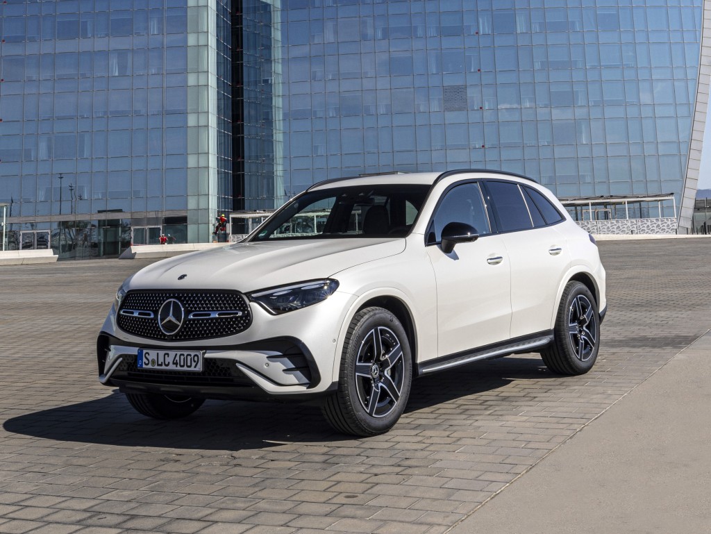 平治Mercedes-Benz推出四款全新插電式混能型號：平治GLC 300e意向價HK$799,000起