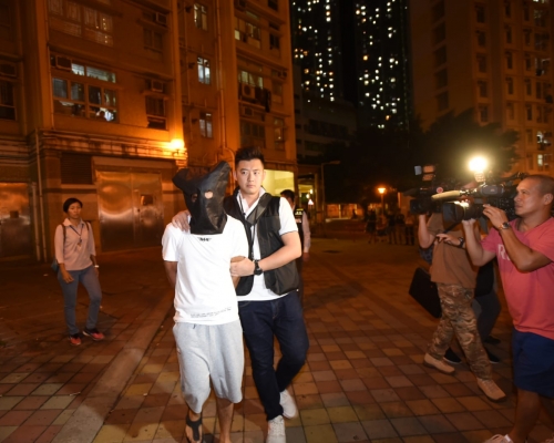 警方再拘1疑匪押返逸東邨搜証