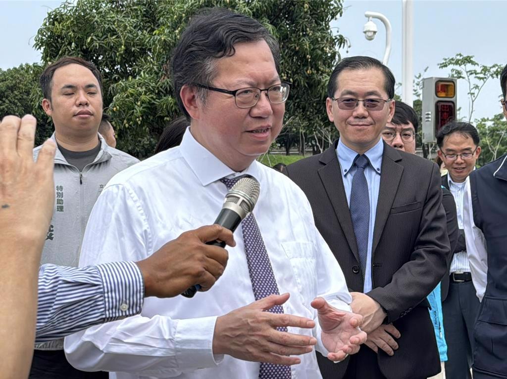 前台湾桃园市长郑文灿涉贪，已辞去海基会董事长职务。中时