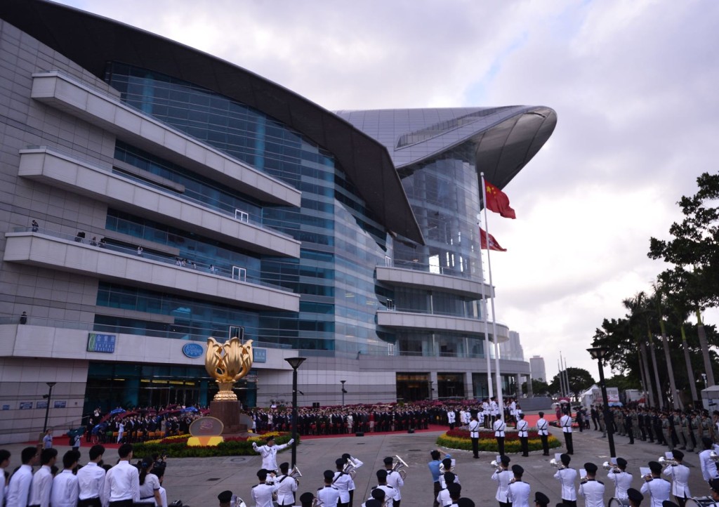 金紫荊廣場舉行國慶升旗儀式。