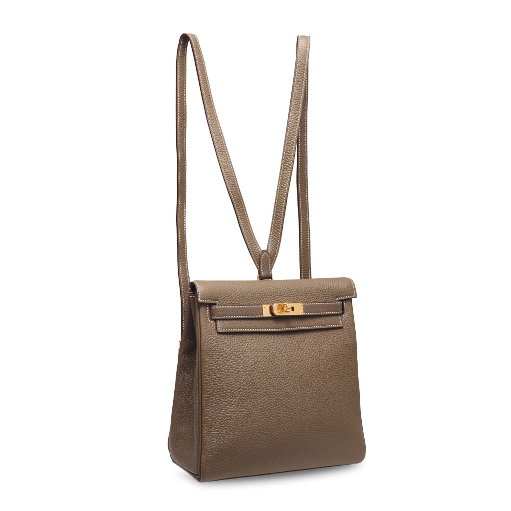 Loro Piana的Extra Pocket backpack L23.5，被外界視為「Hermès Kelly Ado（圖）平替版」。