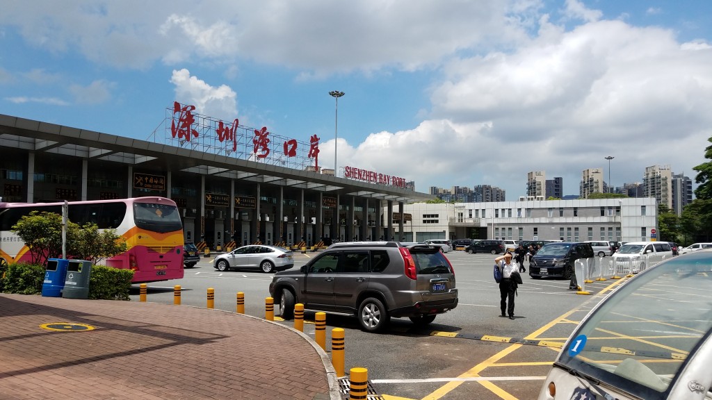 香港經深圳灣入境的名額已增至2000人。