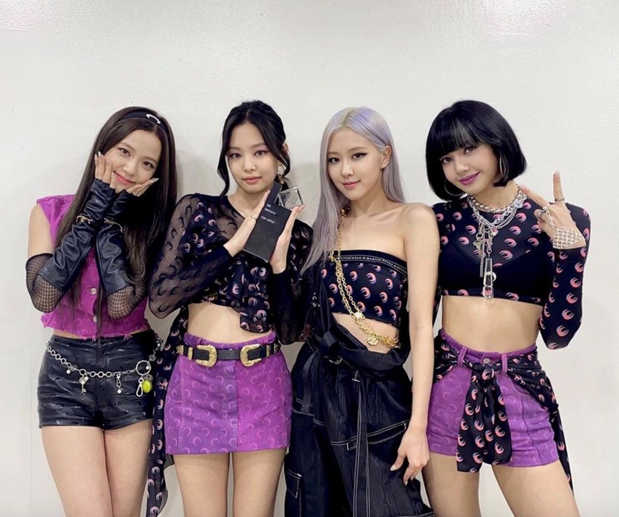 BLACKPINK全員做檢測正等候結果。