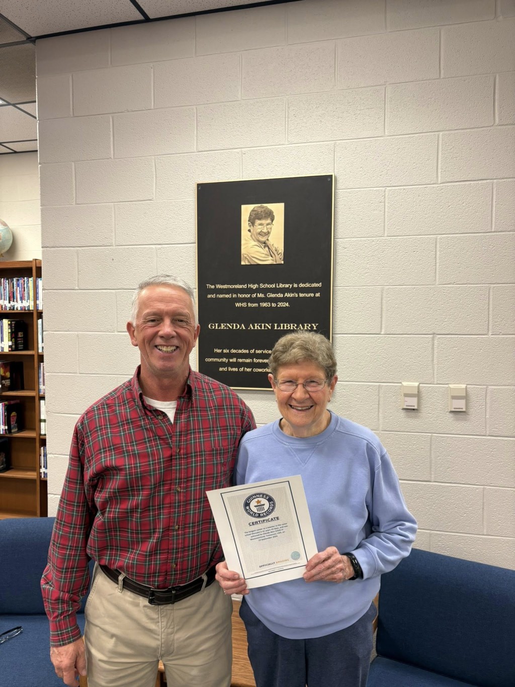 埃金與家人合影。Facebook 埃金與家人合影。Facebook