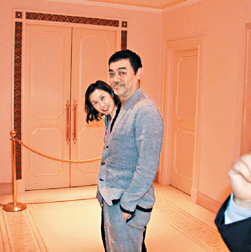 ■疫情下多了時間留在家中,青雲透露和太太「摩擦唔算多」。 ■疫情下多了時間留在家中,青雲透露和太太「摩擦唔算多」。