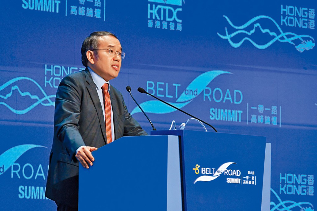 许正宇指出，香港拥有稳健的金融生态系统，可吸引「一带一路」沿线国家和地区的企业在港设立企业金库。