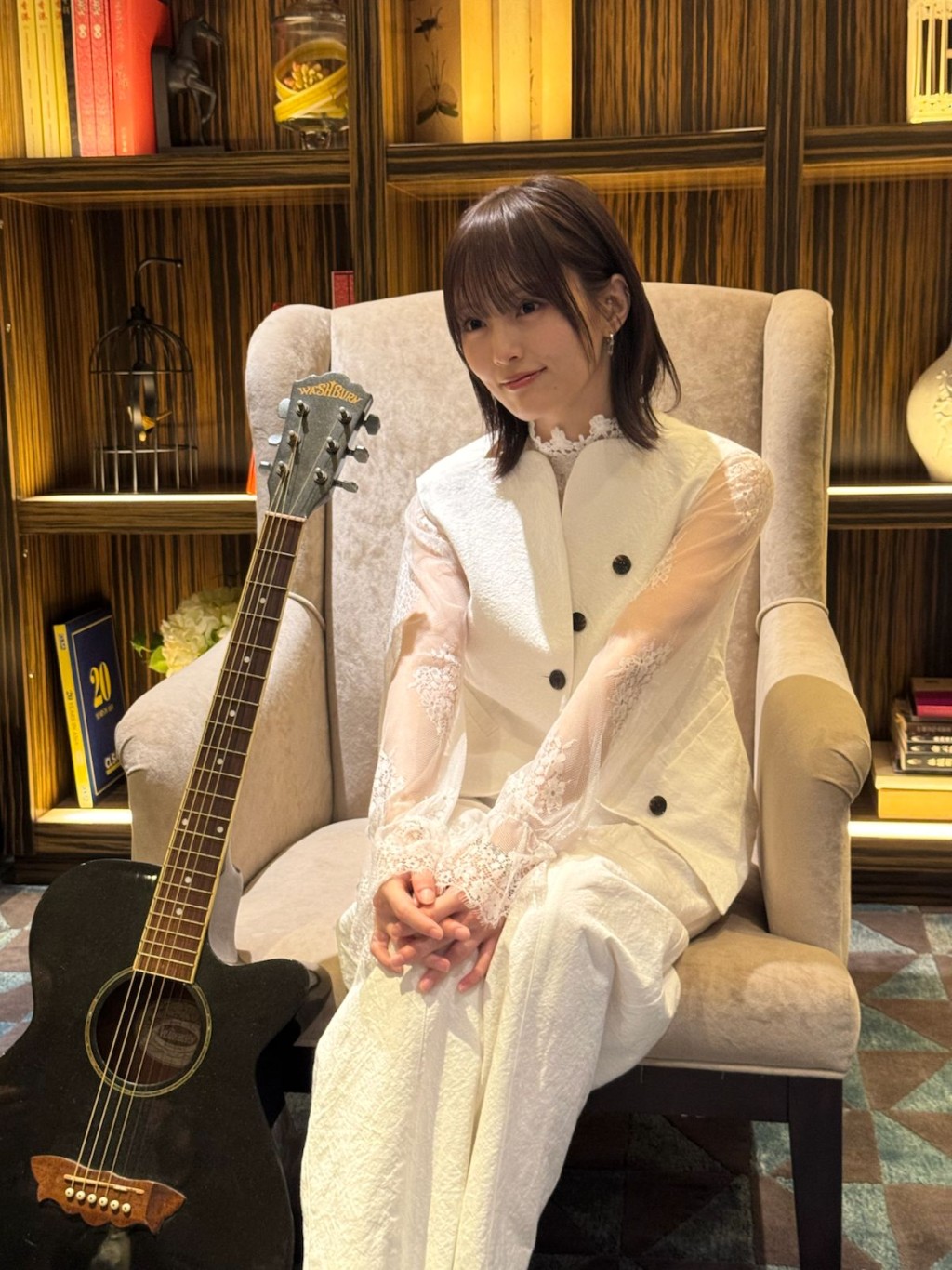 回顧這10年，山本彩選擇以自己創作的《一輪草》代表當下心境。（場地提供：荃灣帝盛酒店）