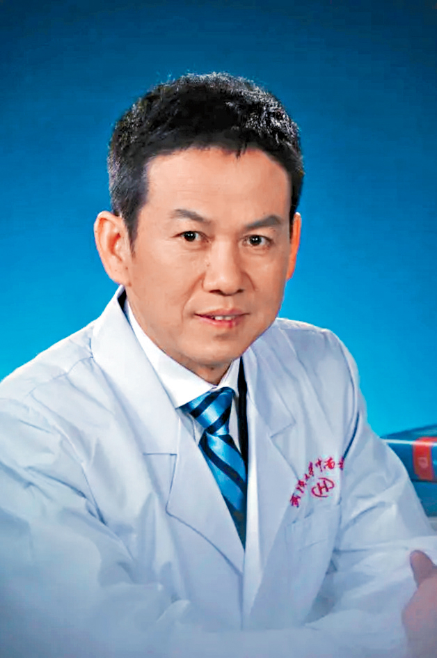 王行環曾執掌武漢大學中南醫院長達10年。