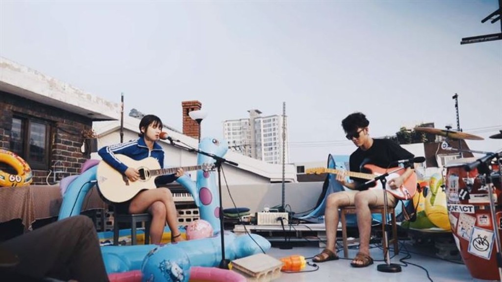 樂隊的結他手金建宇（音譯）在社交網證實消息。