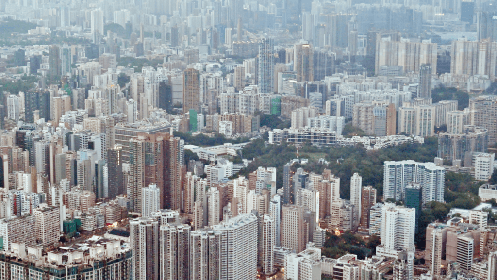 名人掃樓非玩泥沙 集中6至8月入市 李聲揚:億億聲錢放進去