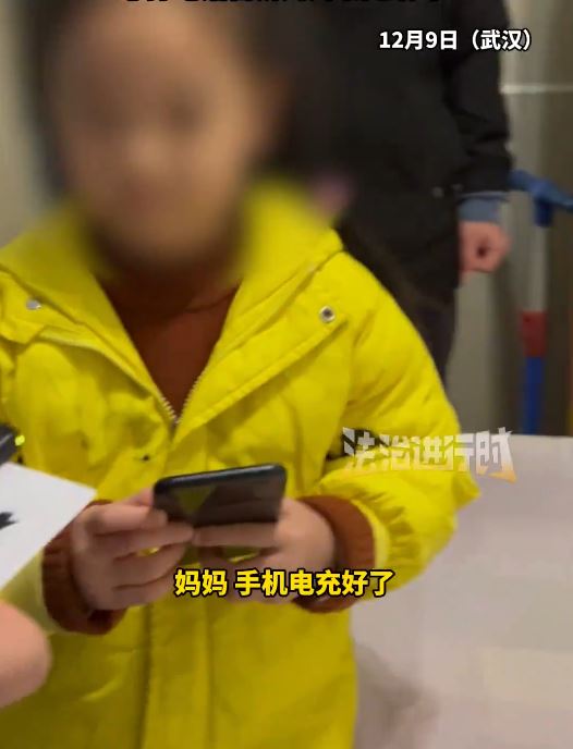 干先生指，外孫女4年來每天也很思念亡母。法治進行時