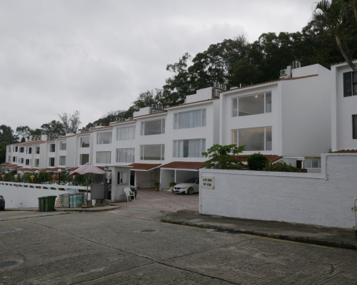 邵氏董事總經理陳偉文沽松濤苑