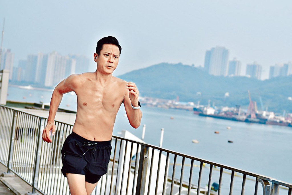 湯俊明指跑步成功令自己戒掉晚起牀的壞習慣。