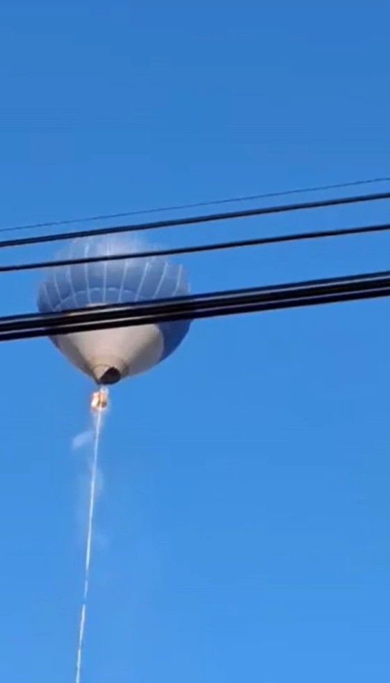 热气球初时火势不猛。影片截图