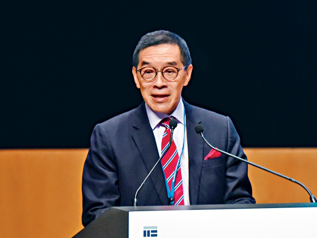 唐家成明日起接任港交所主席。