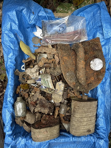 現場除人骨甚少個人物品，暫時也無法確定該處發生過怎樣的戰鬥。 空援隊