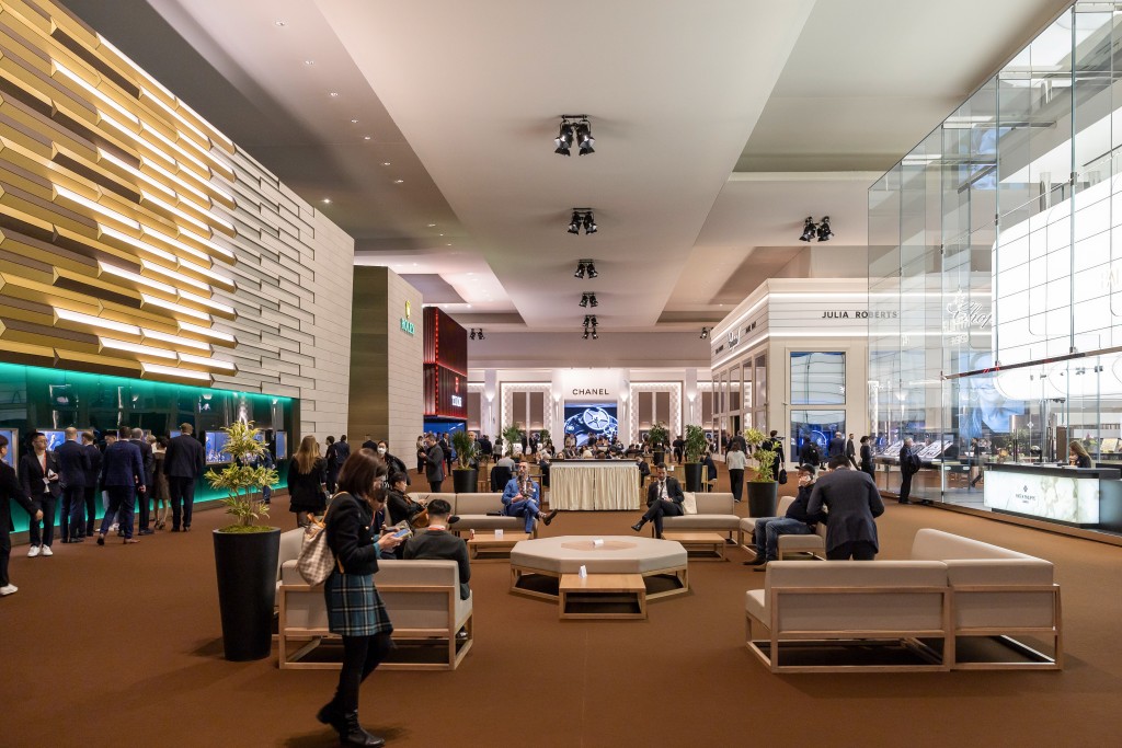 今年的Watches and Wonders 2023帶來震撼式的熱鬧境況，參與品牌及到訪者都是歷年最多的。