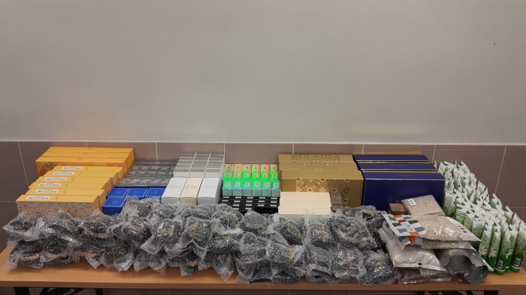 行動中檢獲的部分證物。