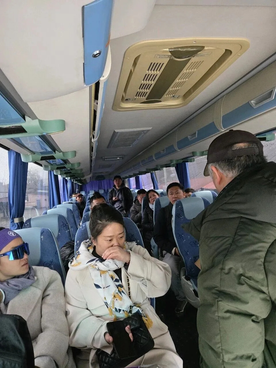 当地时间3月1日从伊朗撤离至阿塞拜疆的中国公民。 阿塞拜疆华侨华人协会