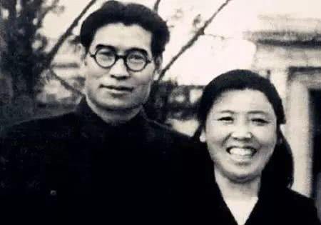 高崗與李立群。網圖