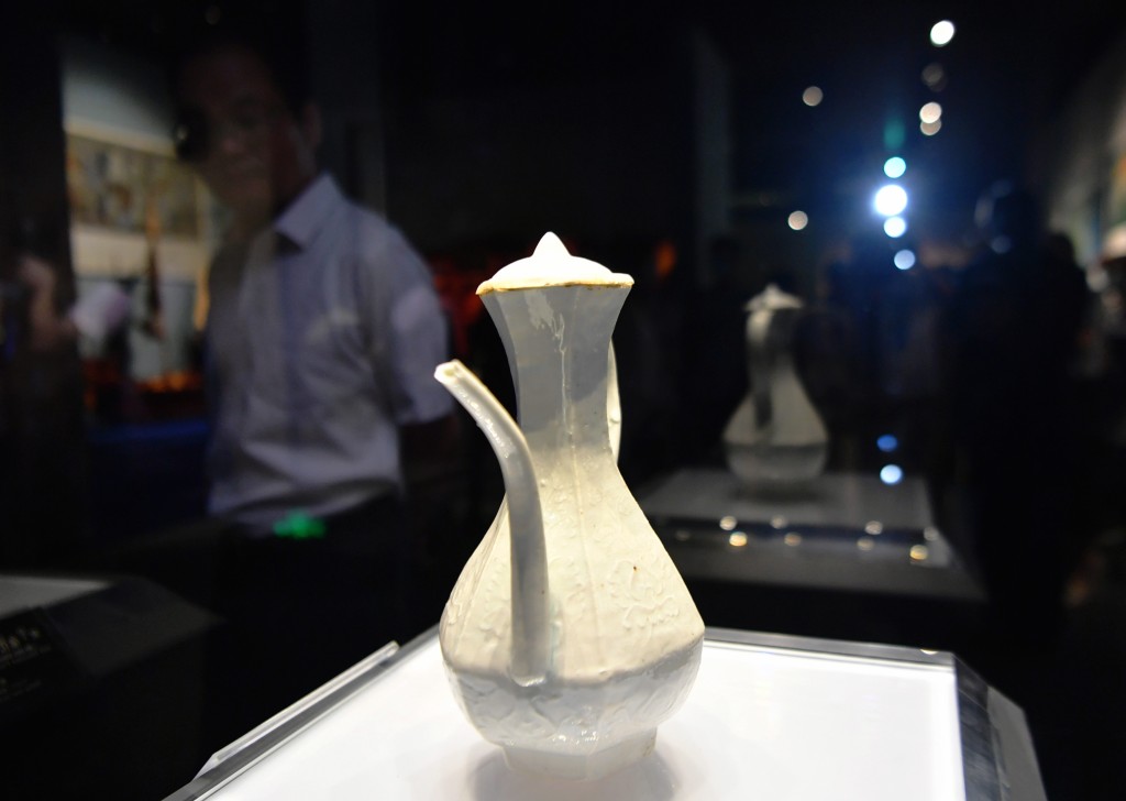 位于福建泉州海外交通史博物馆，展出宋元时期的瓷器。