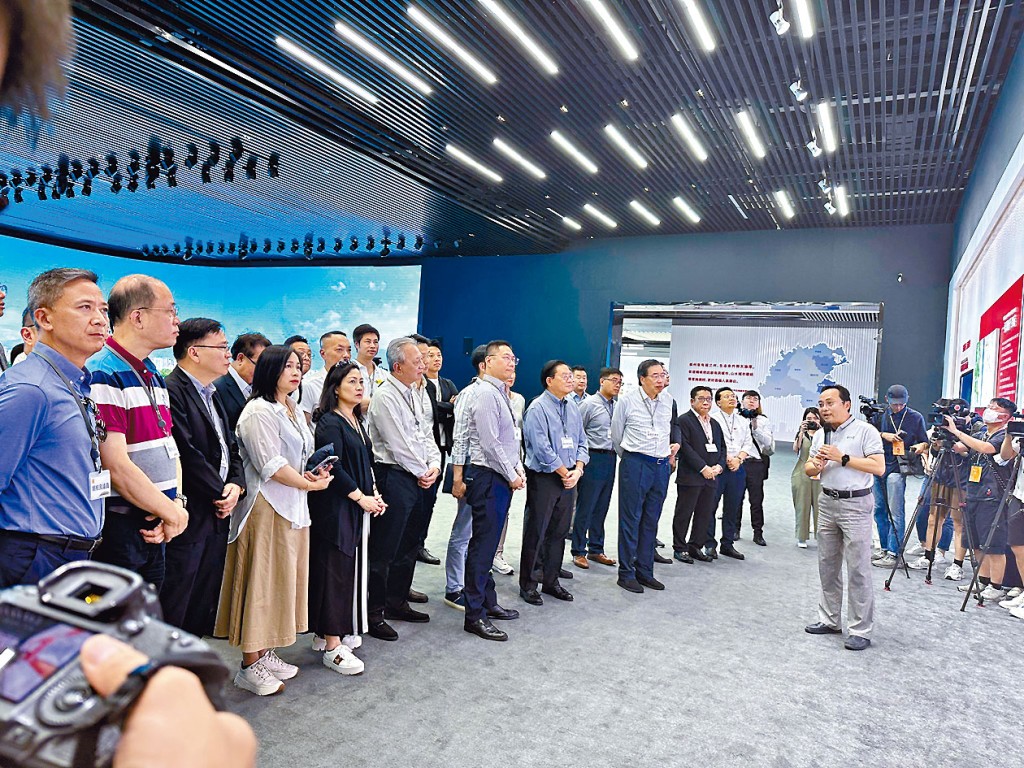 立法會福建代表團抵達福州,考察的首站為福州新區。