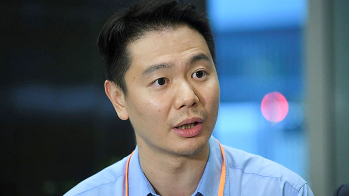 周浩鼎建議未接種疫苗學童留家進行網課。資料圖片