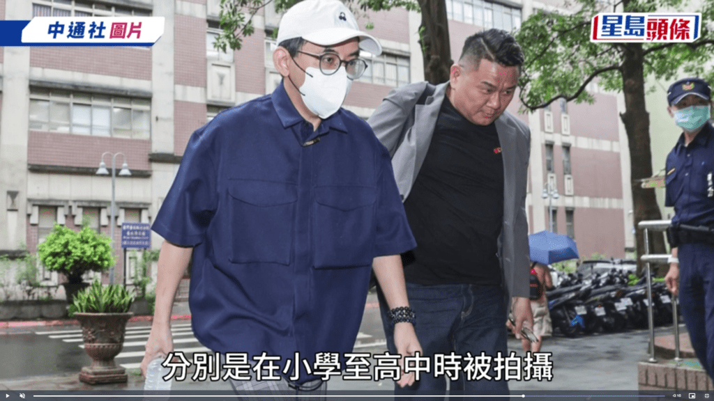 台灣藝人黃子佼被控在網絡偷拍論壇購買未成年少女的不雅影片,被判有期徒刑8月併科罰金10萬元台幣。 台灣藝人黃子佼被控在網絡偷拍論壇購買未成年少女的不雅影片,被判有期徒刑8月併科罰金10萬元台幣。