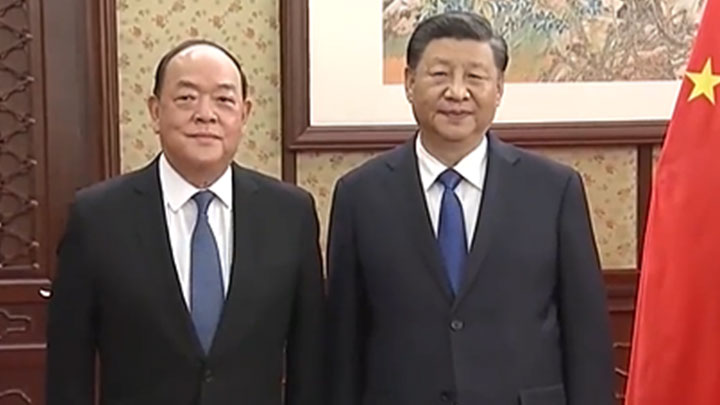 澳門行政長官賀一誠下午向國家主席習近平述職。央視截圖