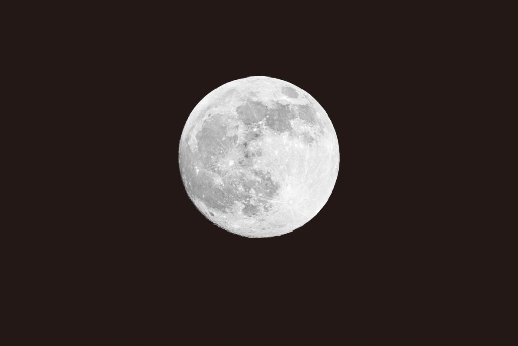 中秋節當日的月出時間為下午5時20分。